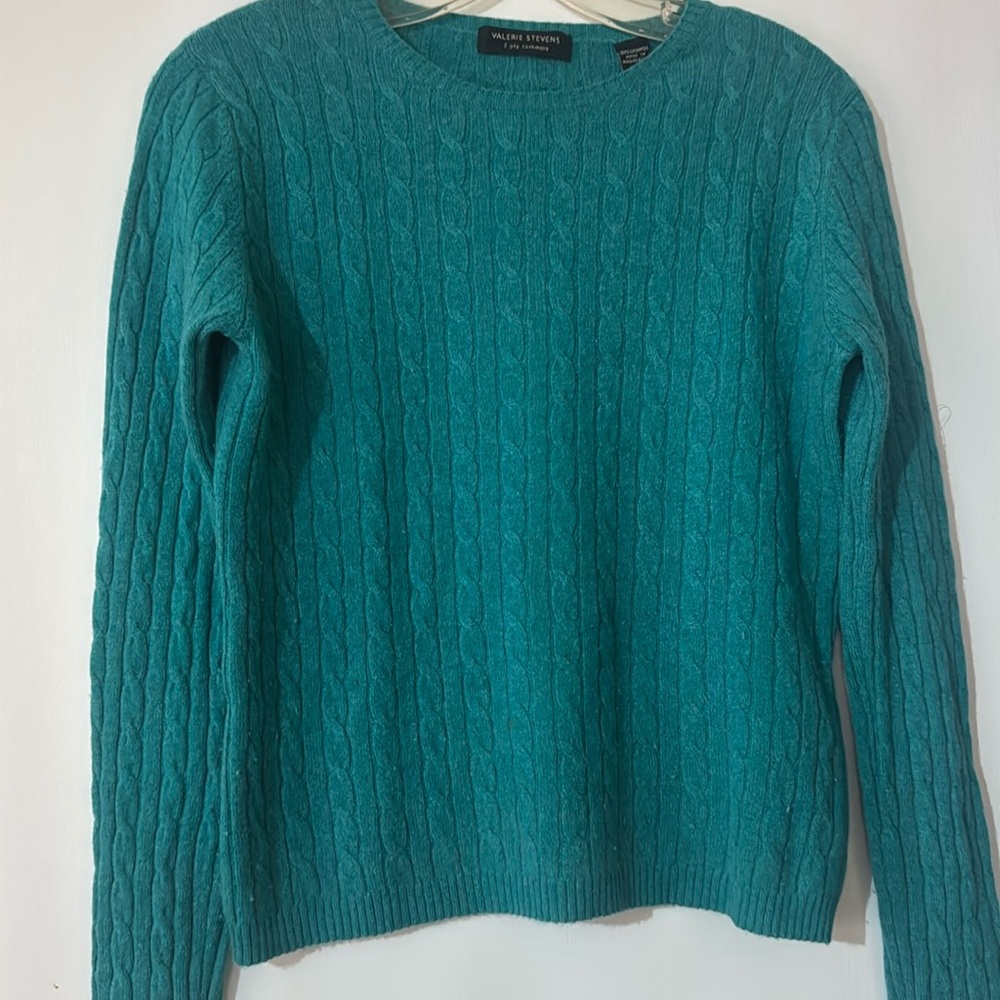 Teal cable knit cashmere waist pullover sweater.